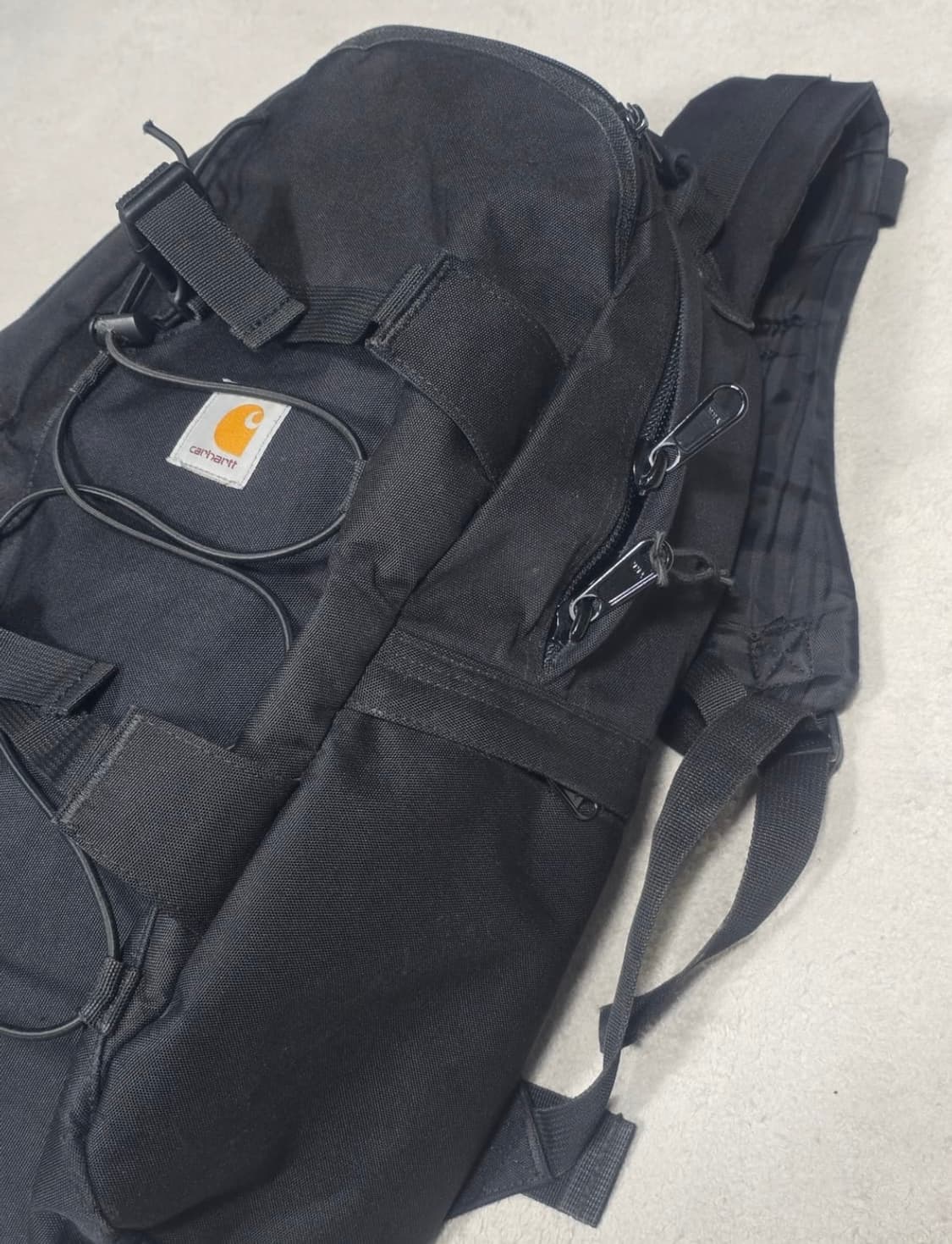 칼하트 킥플립 블랙백팩 상품이미지3