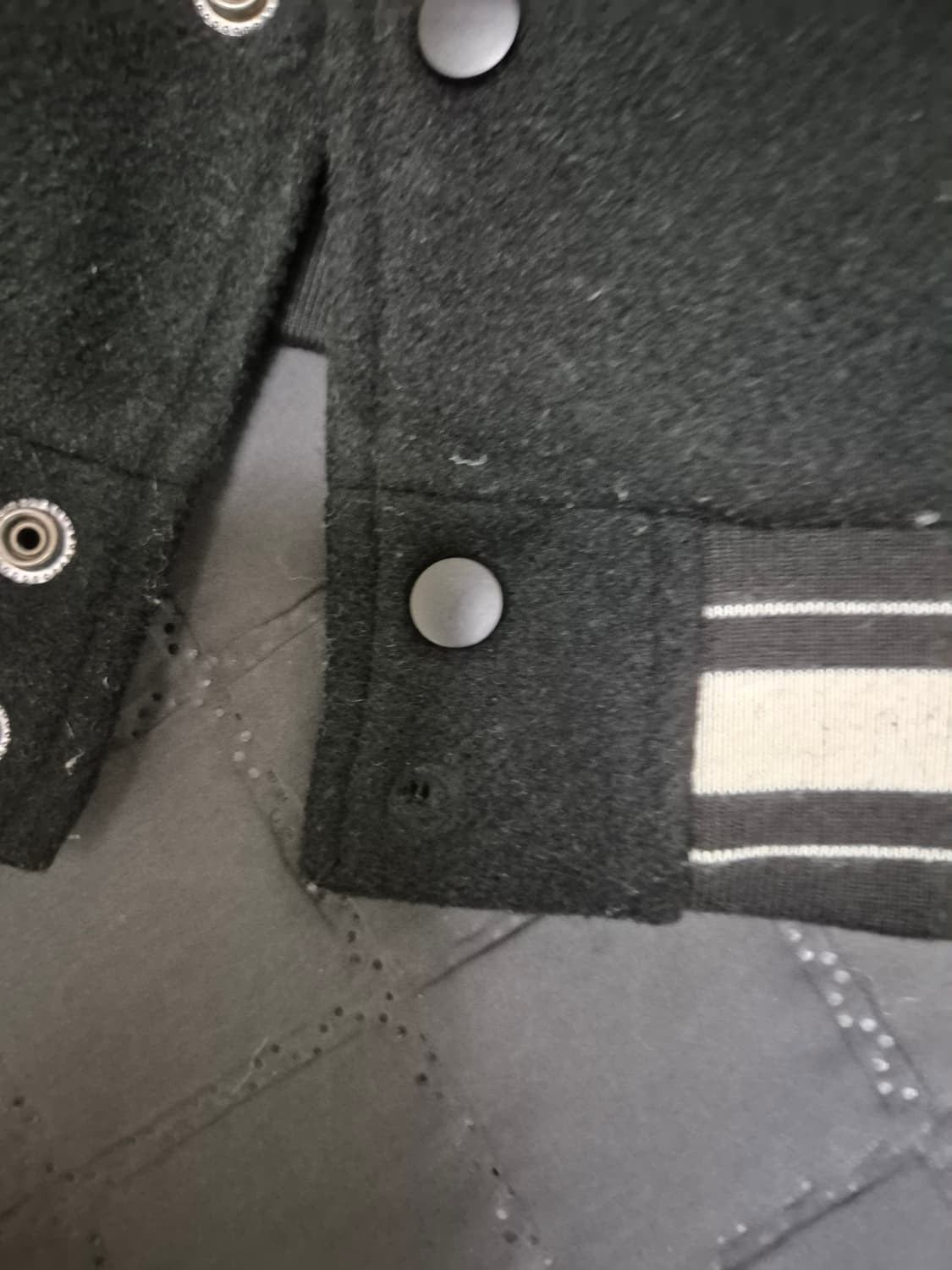 더바이닐하우스 바시티 블랙 (m) 상품이미지2