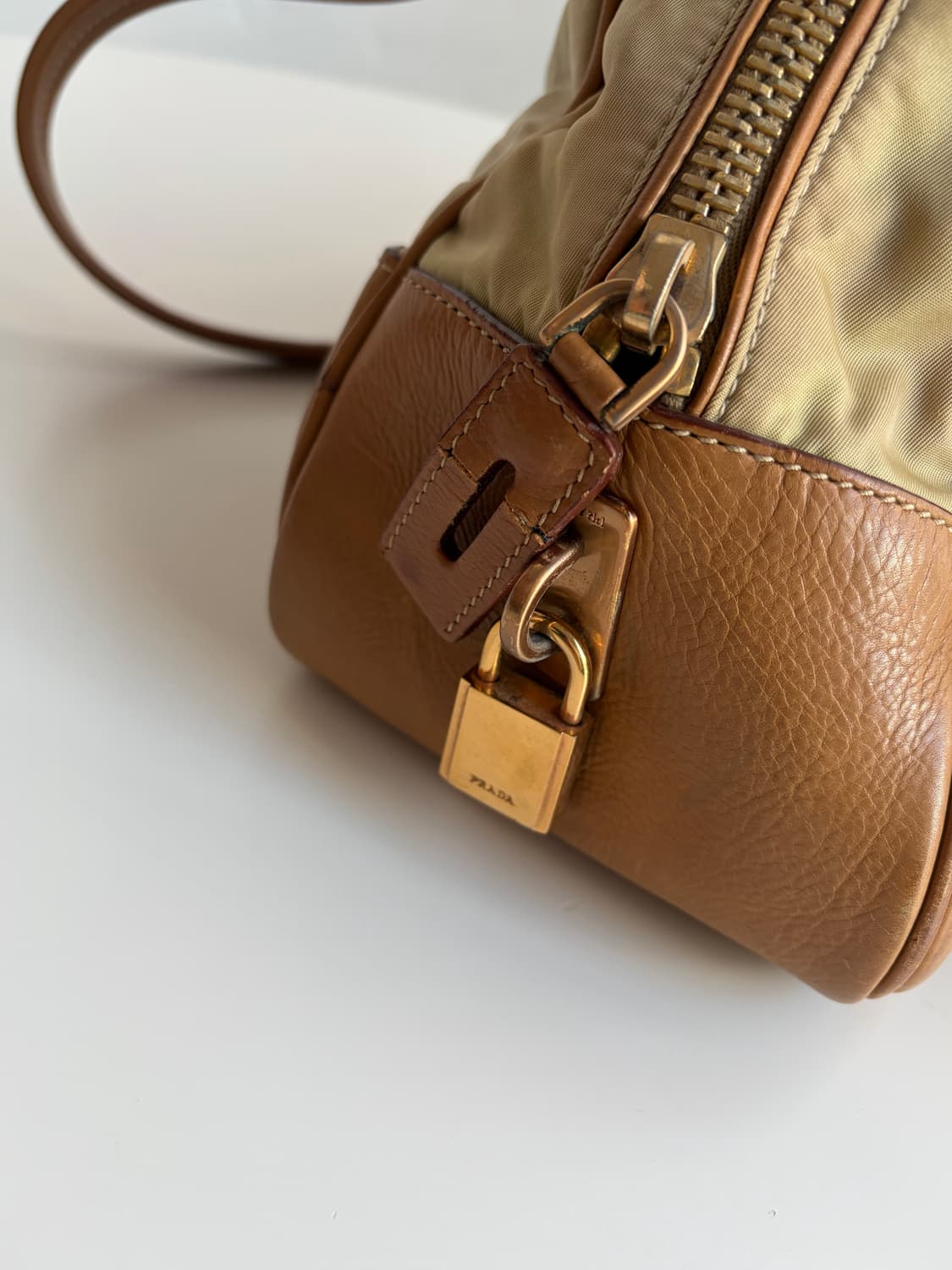 프라다 나일론 레더 숄더백 상품이미지10