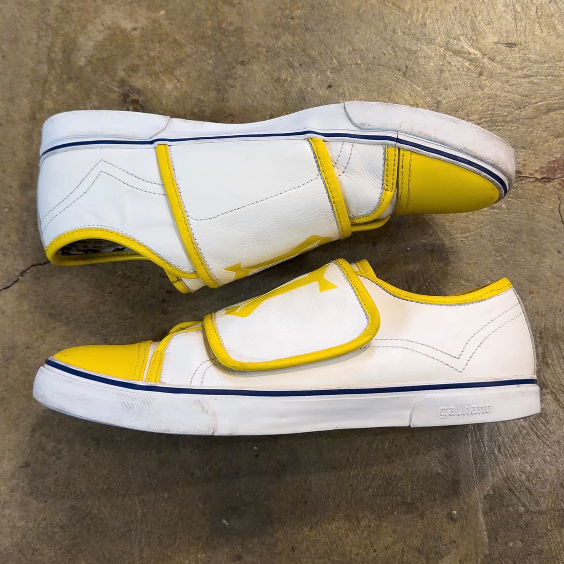 존갈리아노 레더 벨크로 스니커즈 상품이미지3