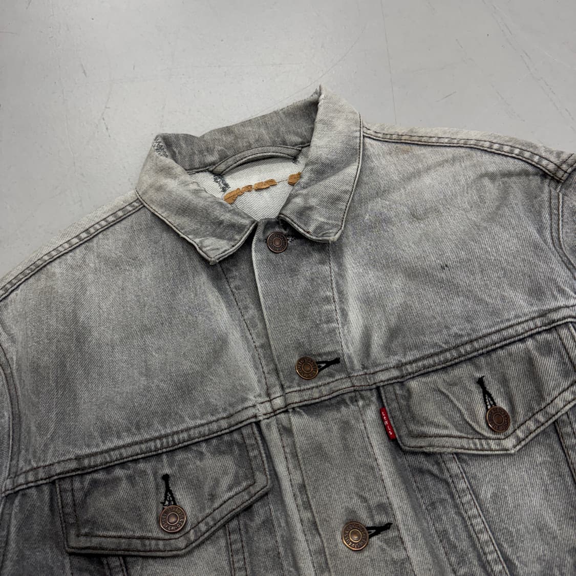 리바이스 80s 흑청 페이딩 워싱 데님자켓 상품이미지4