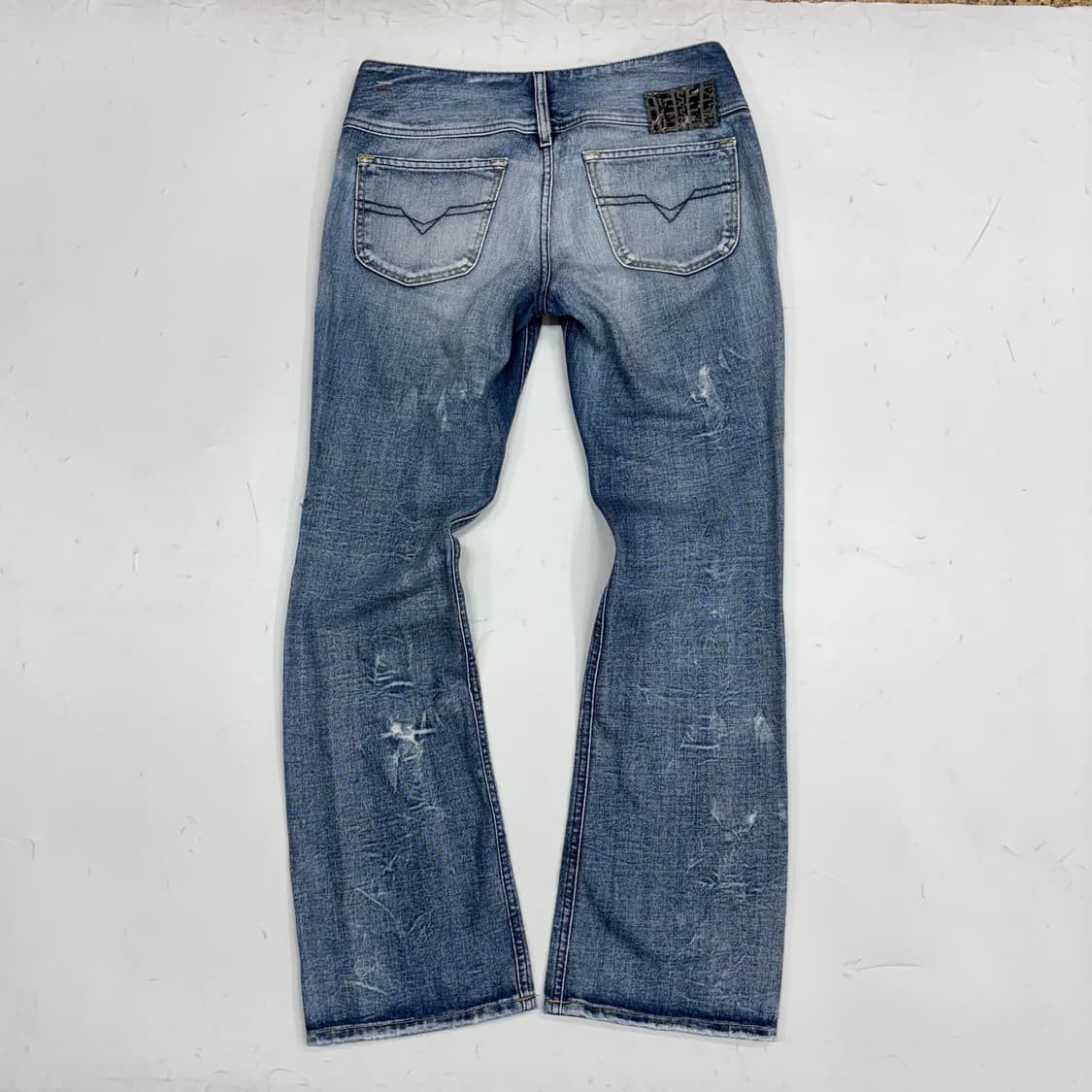 디젤(Diesel) CHEROCK 빈티지 워싱 데님 팬츠 상품이미지2