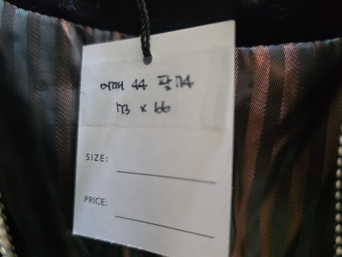 블랙 벨로아 패딩점퍼 상품이미지9