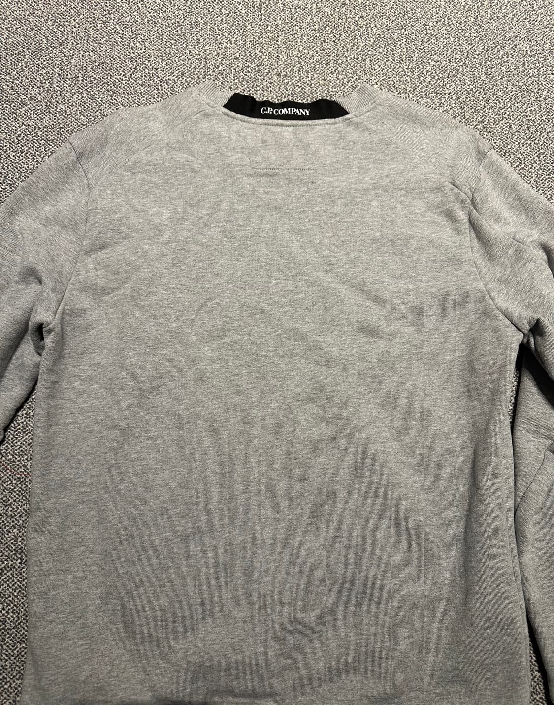 CP 컴퍼니 렌즈 맨투맨 95 상품이미지5