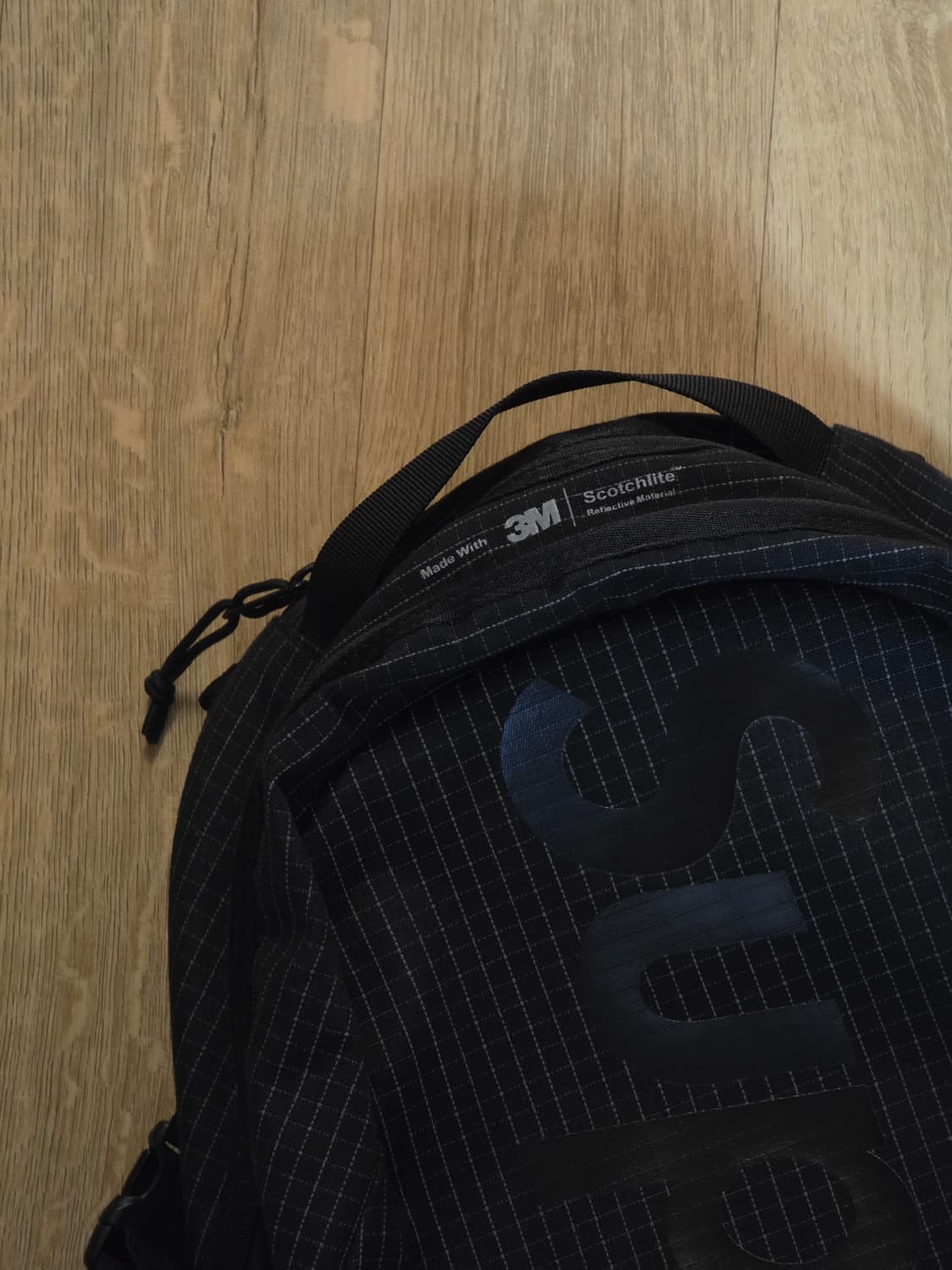 슈프림 백팩 블랙 24SS 상품이미지3