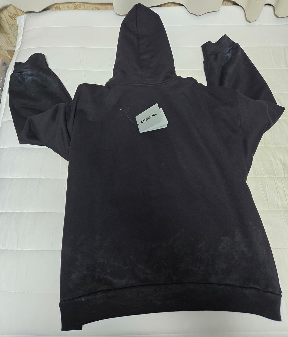 발렌시아가 메탈리카 로고 페인트 후드 티셔츠 3B 블랙 화이트 상품이미지7