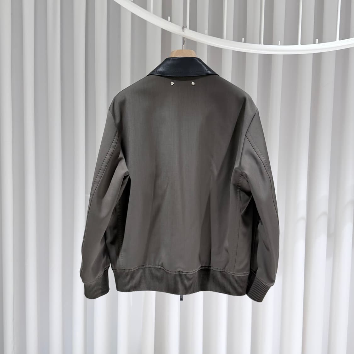 48 / 벨루티 브라운 스크리토 레더 카라 자켓 상품이미지6