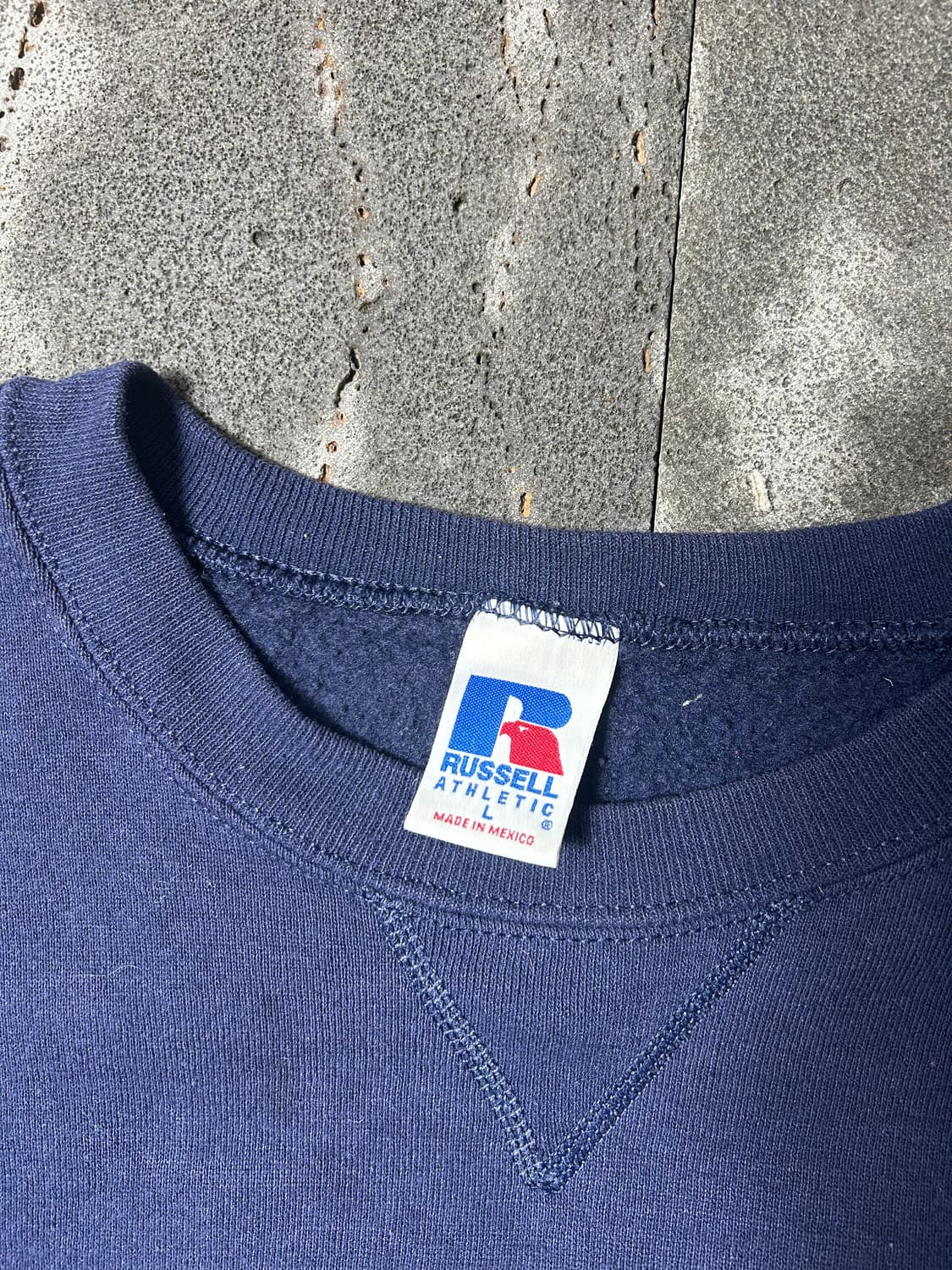 00s russell crewneck 2000년대 러셀 크루넥 판매 상품이미지4