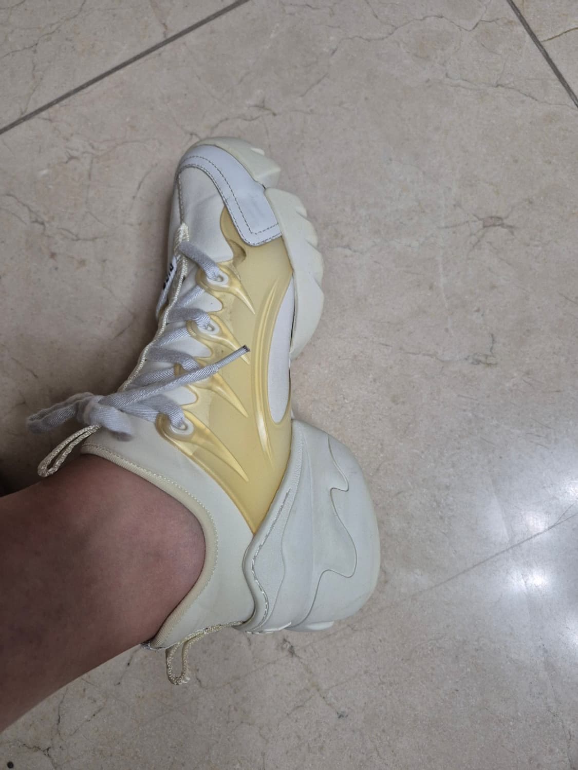 디올 디커넥트 스니커즈 37사이즈(235) 상품이미지10