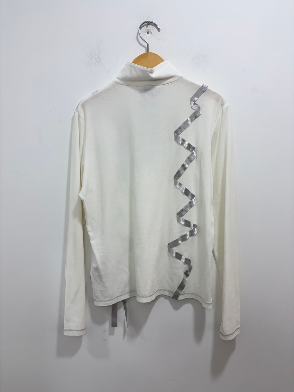 랑방 스포츠 리본 반집업 티셔츠 상품이미지9