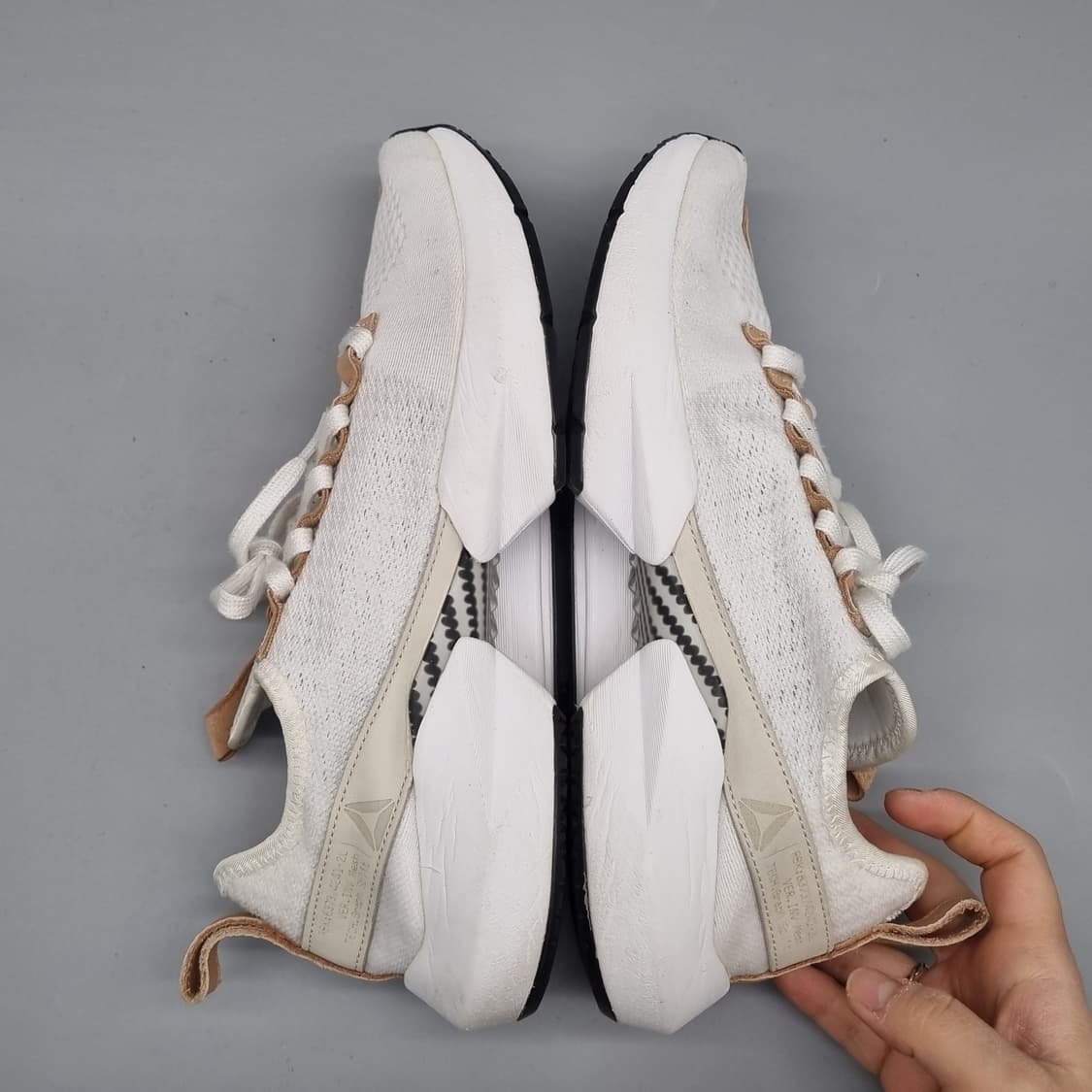 리복 솔퓨리 럭스 남성운동화275 상품이미지5