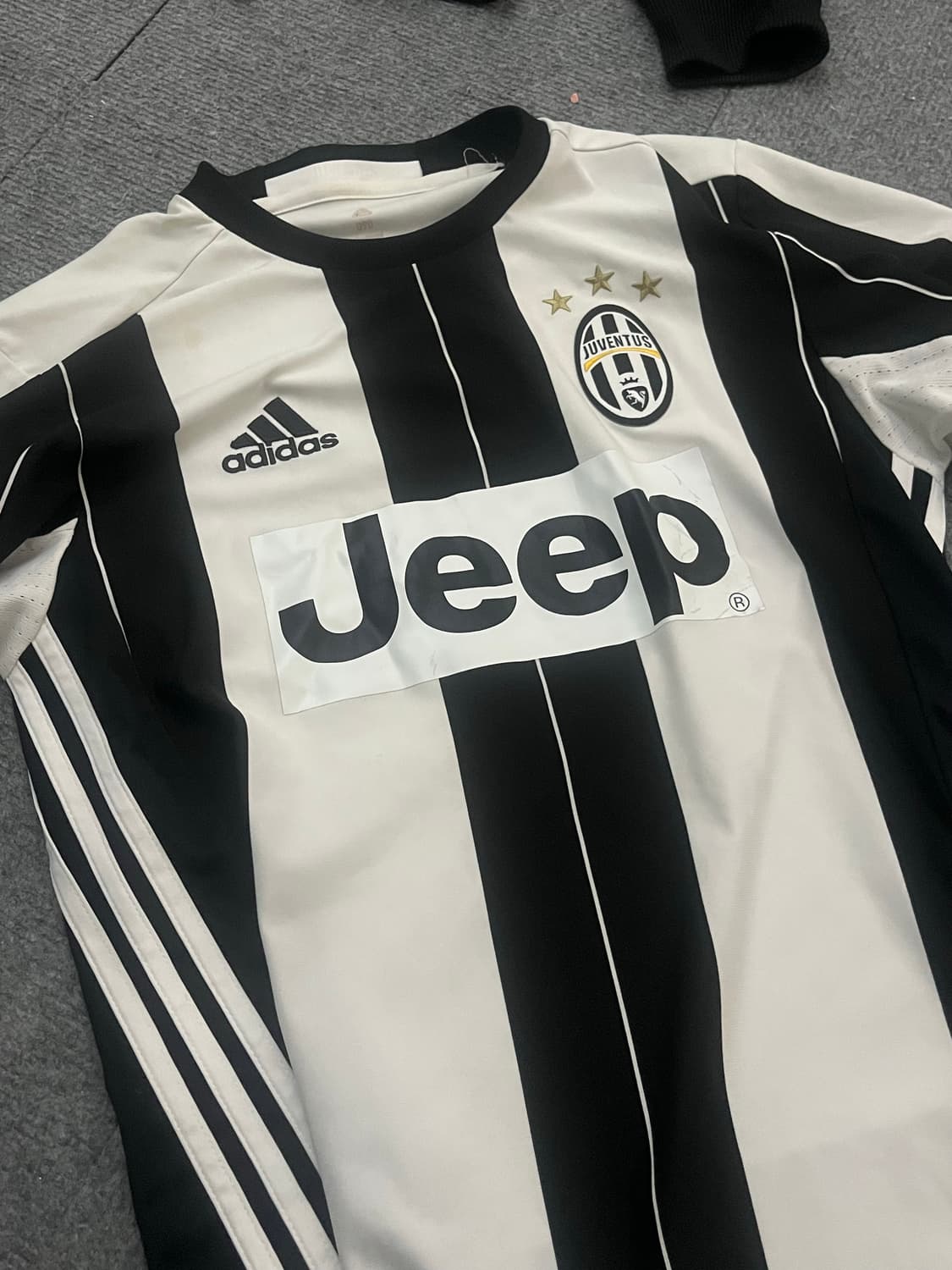 아디다스 유벤투스 16-17 홈 유니폼 90 상품이미지1