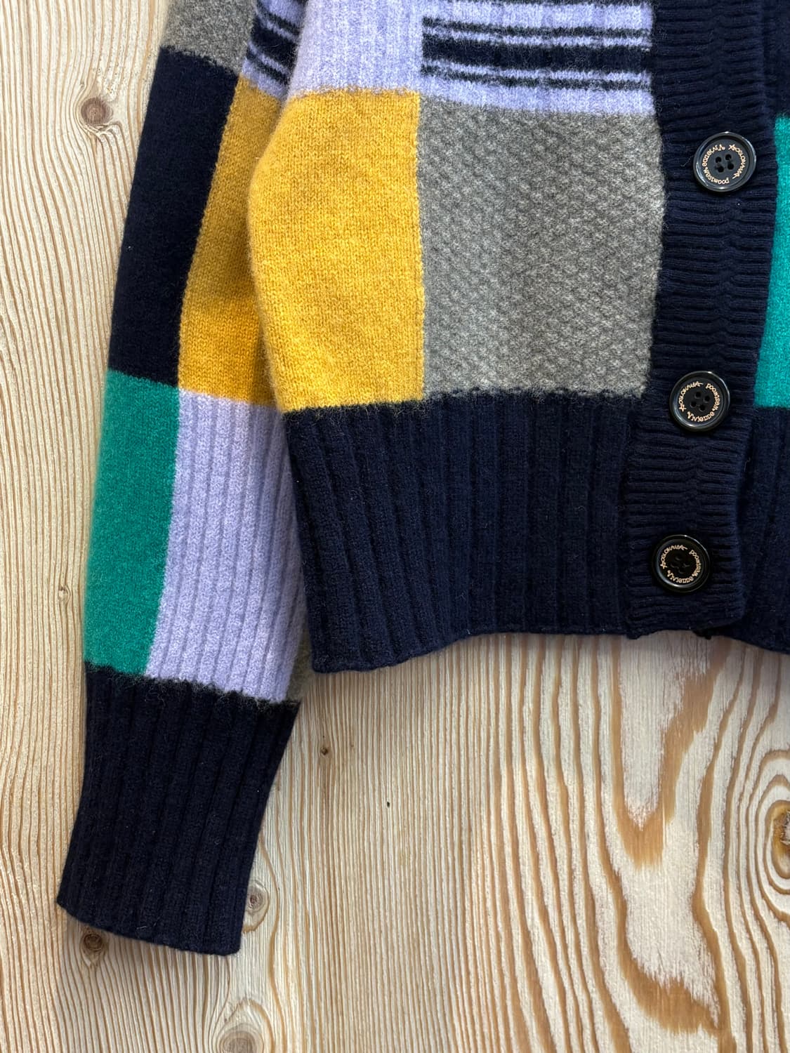 비비안웨스트우드 패치워크 라펠 울 니트 가디건 상품이미지3