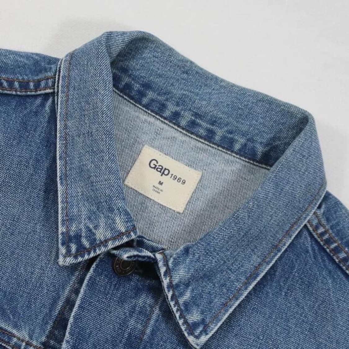 (착용컷) GAP 데님 트러커 자켓 (남성용 100) 상품이미지6