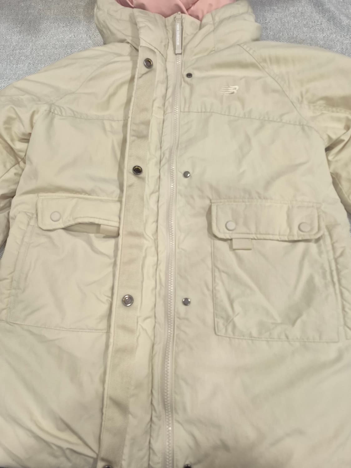 뉴발란스 딸기우유 아이보리 리버시블 양면 구스다운 패딩 점퍼 여성 XS 상품이미지5