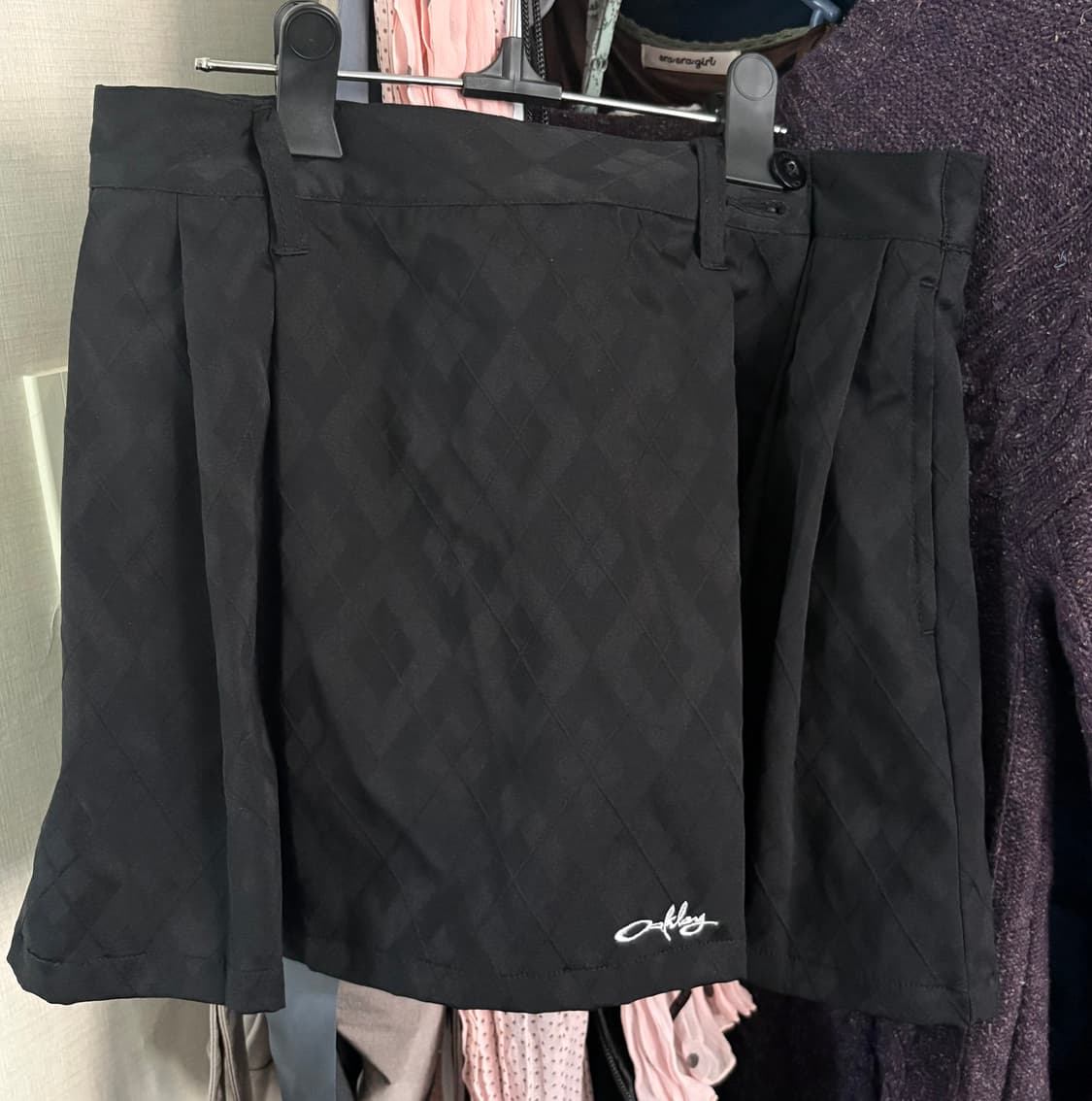 오클리 체크 미니 블랙 나일론 스커트 (속바지 내장) 상품이미지3