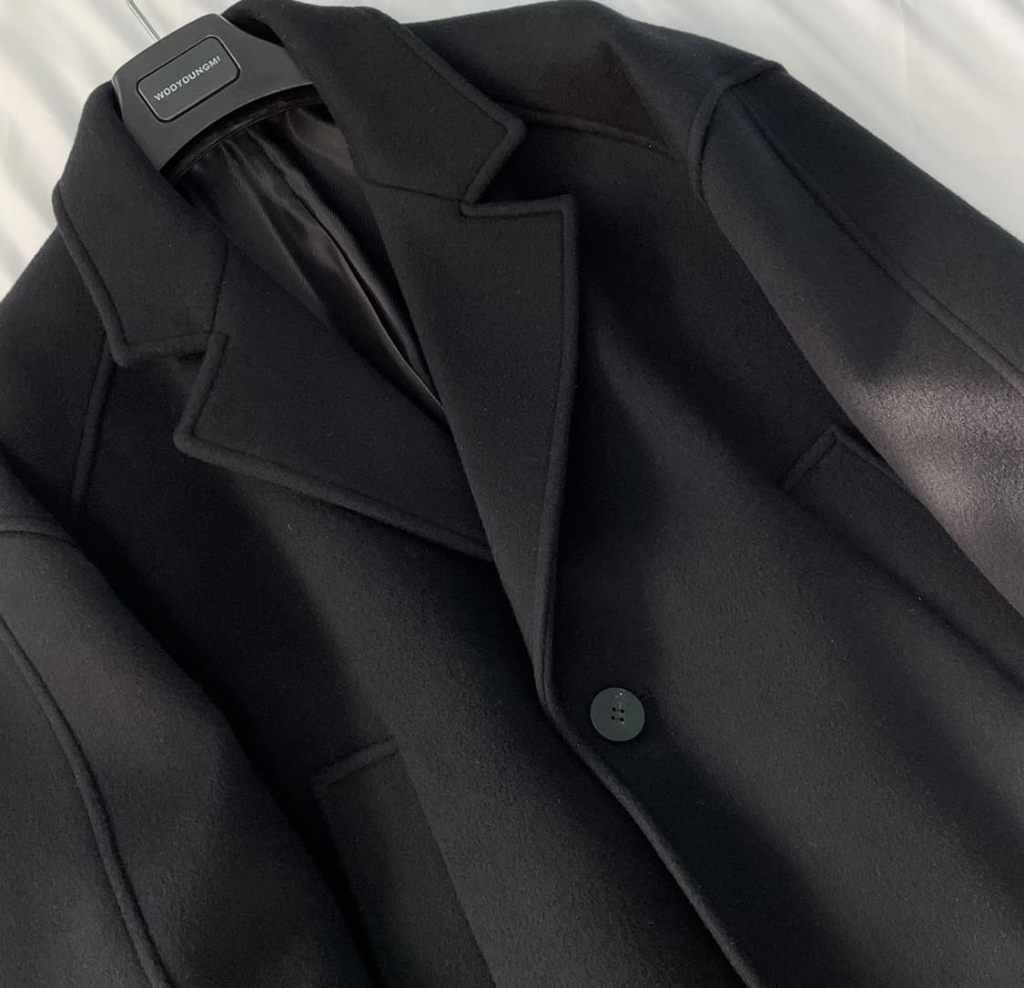 우영미 커프스 디테일 178 코트 블랙 50 (택,옷걸이⭕️) 상품이미지3