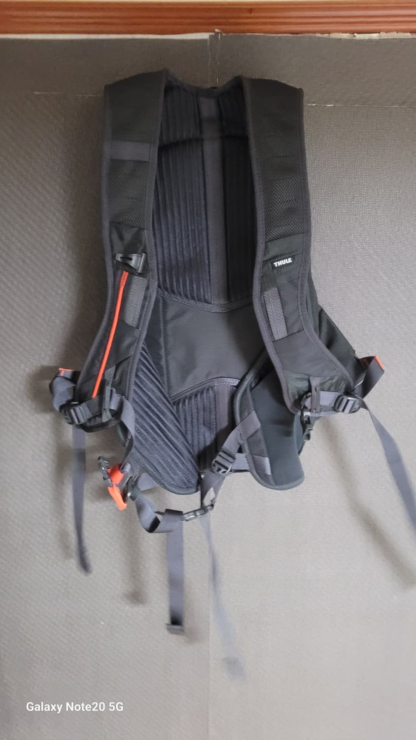 툴레 백팩 상품이미지3