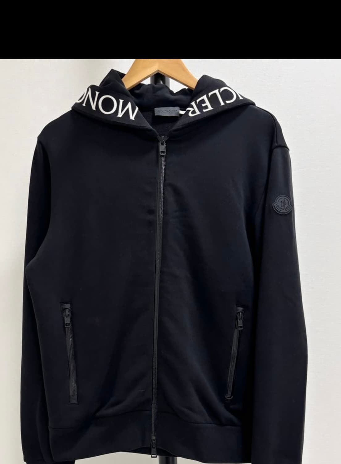 구해요) 몽클레어 마세리우 후드집업 M~L 사이즈 구해요 상품이미지1