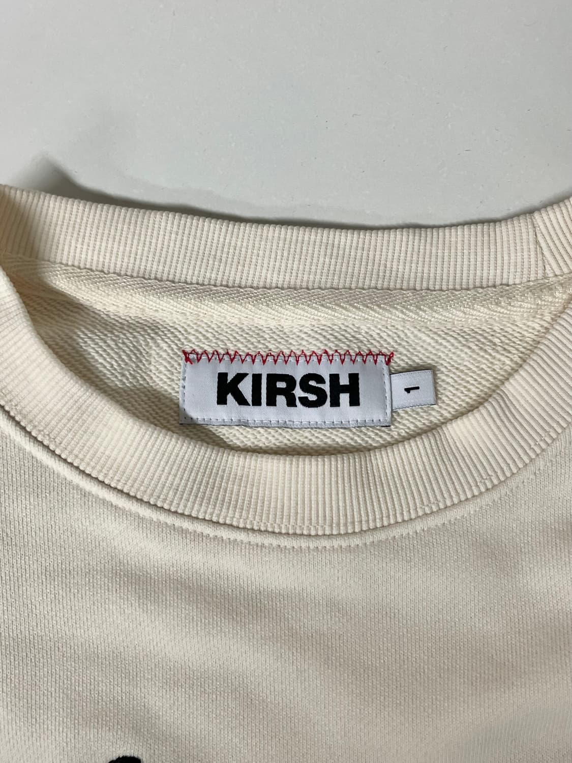 1) 키르시 체리 크롭 맨투맨 아이보리 상품이미지4