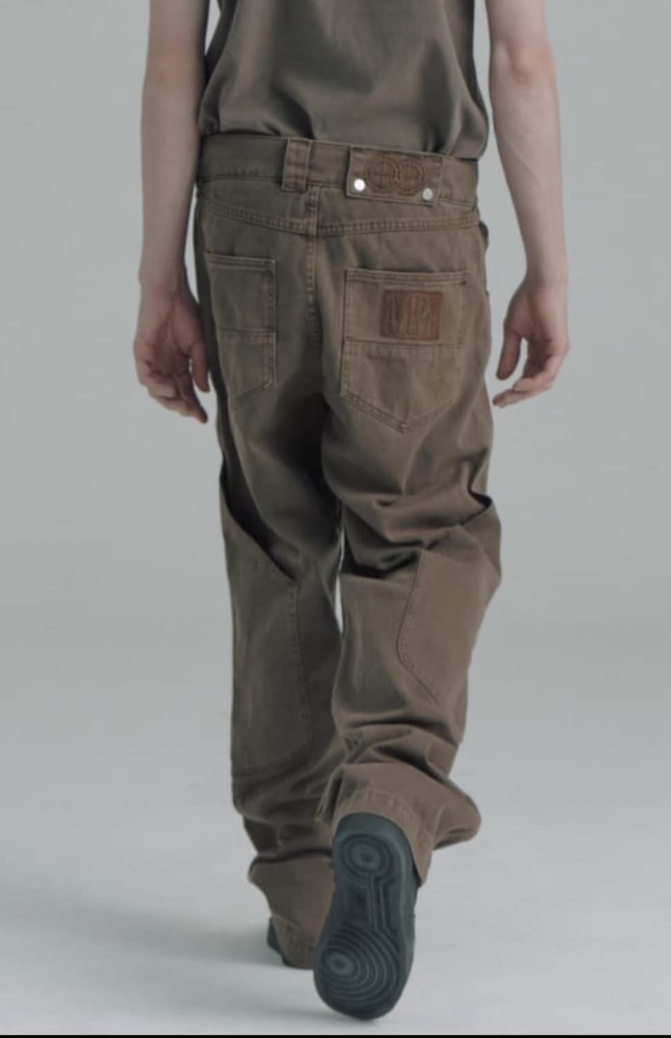 (L) PLASTIC PRODUCT 카프밴츠 브라운 상품이미지1