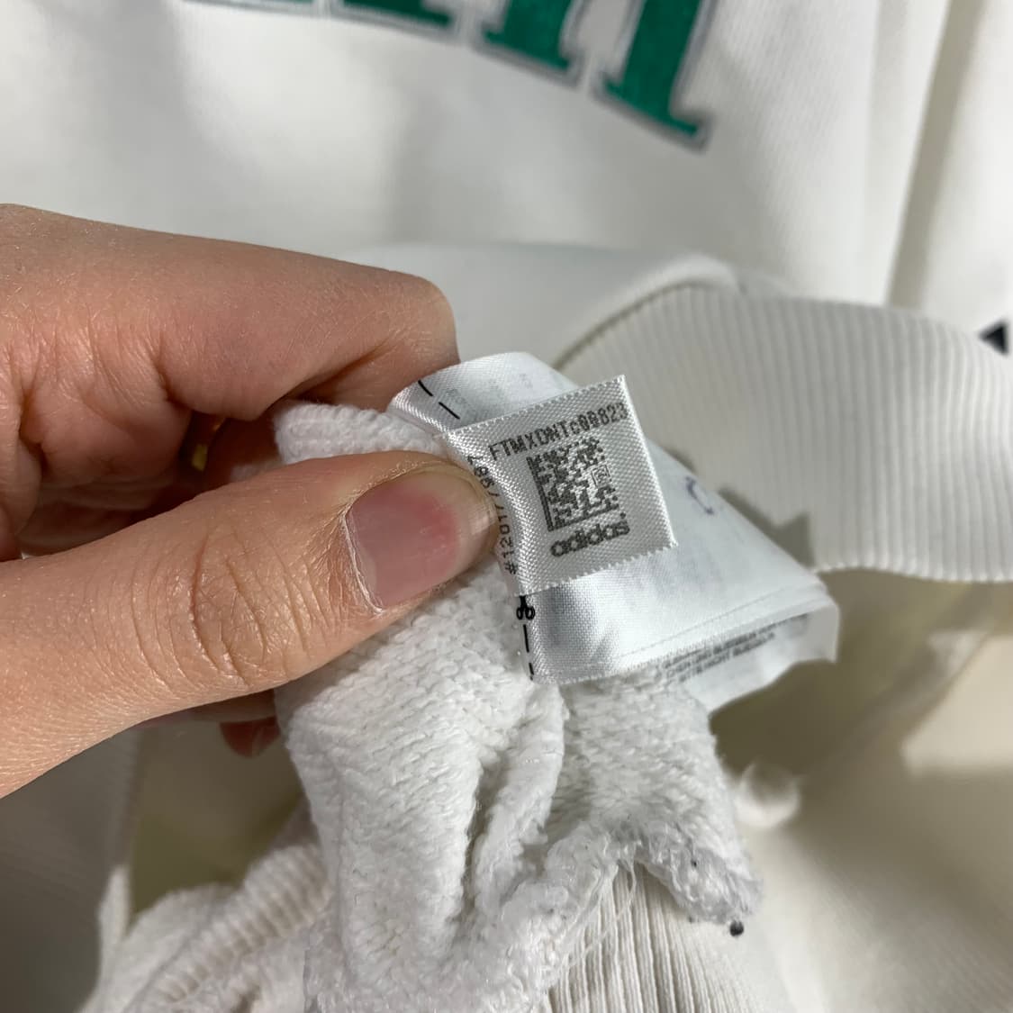 아디다스 고샤 루브친스키 화이트 맨투맨 상품이미지4