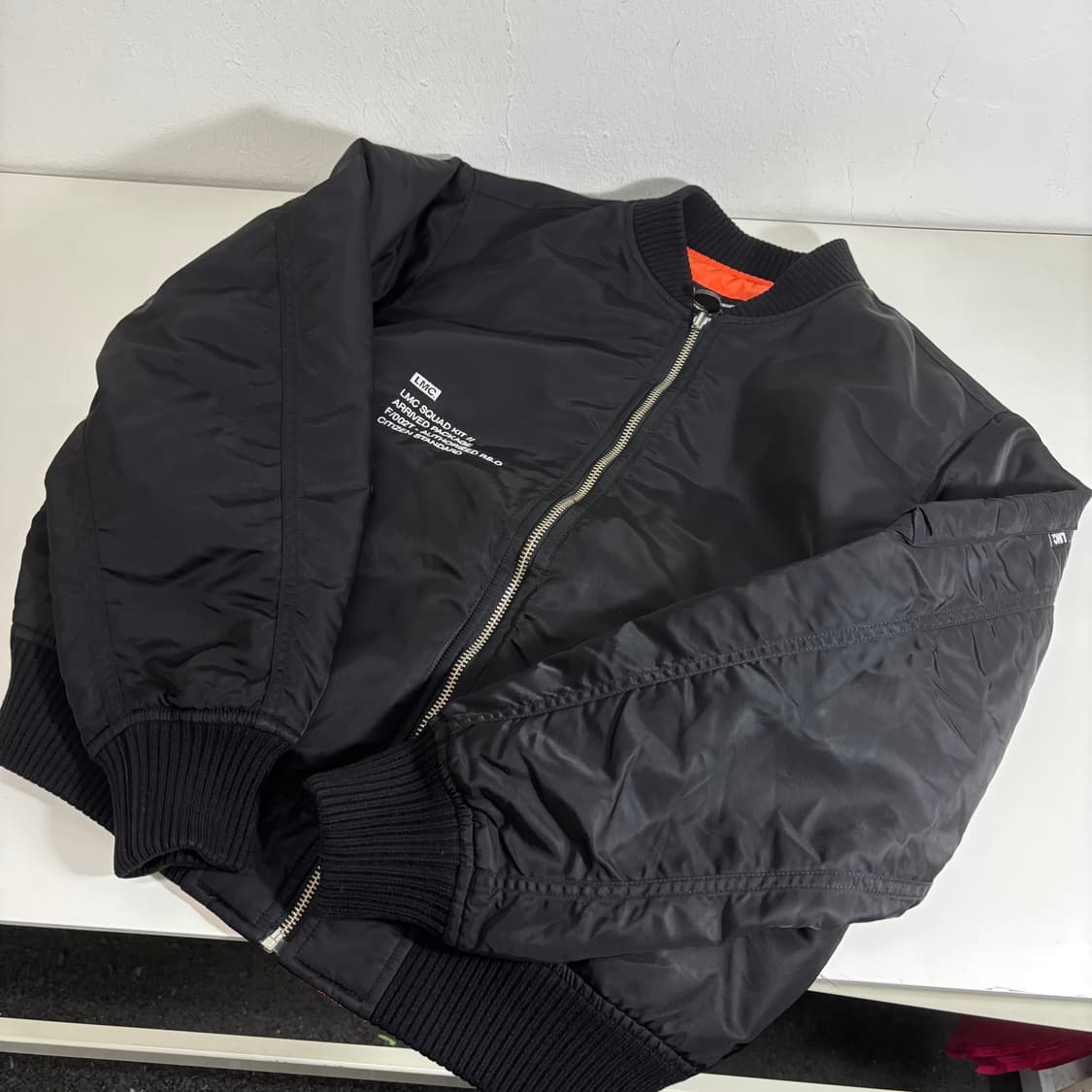 M LMC 엘앰씨 블랙 오버핏 리버시블 항공점퍼 상품이미지3