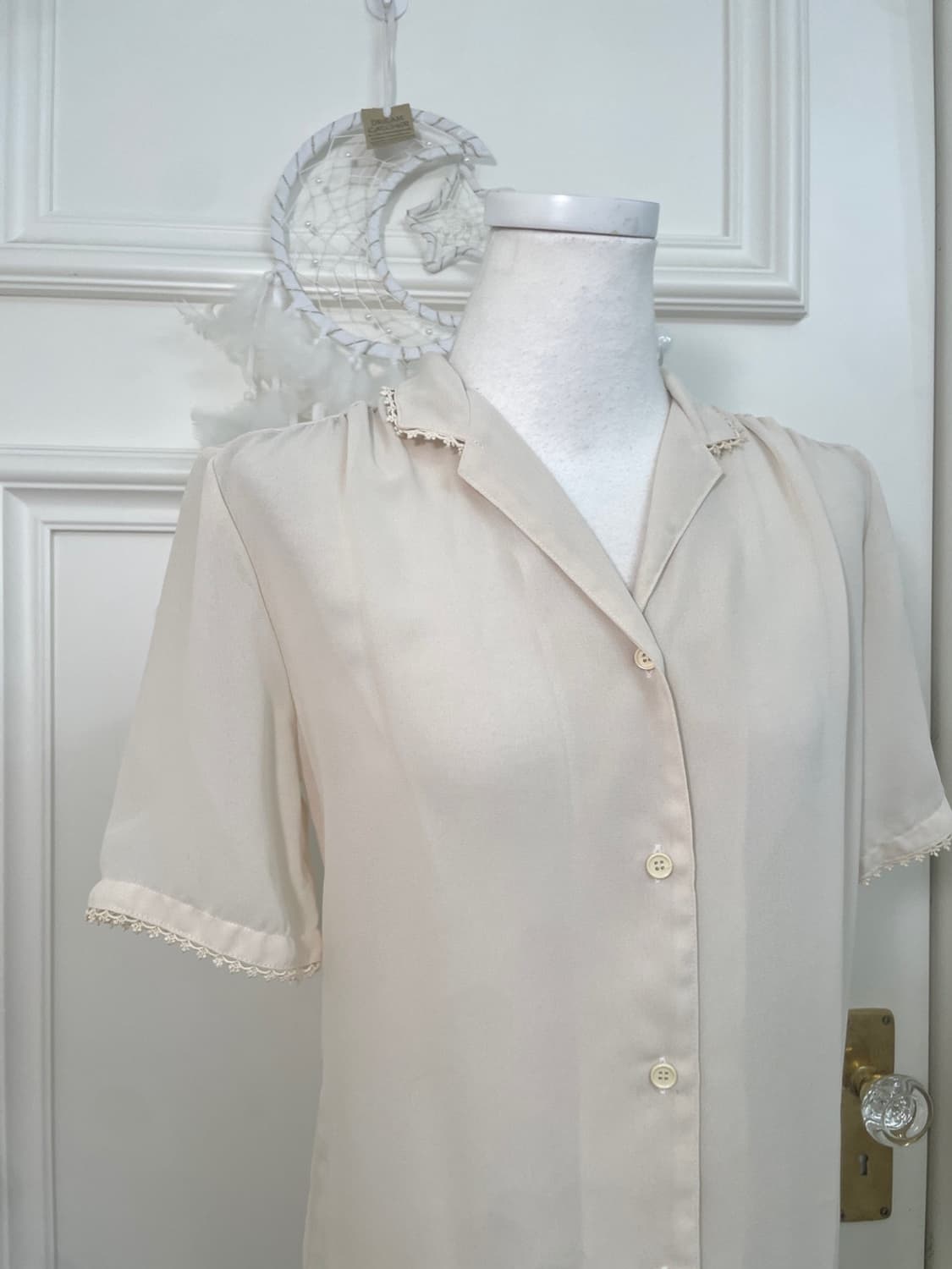 sheer beige lace trim shirring collar bl 상품이미지6