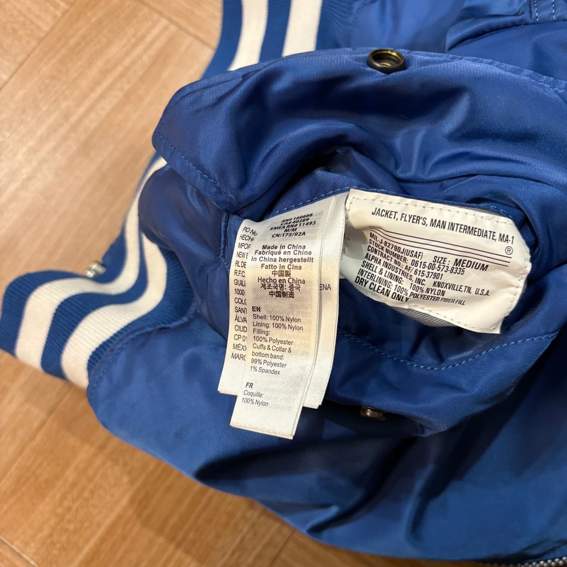 뉴에라 x 알파인더스트리 다져스 카모/블루 리버시블 봄버 자켓 상품이미지10