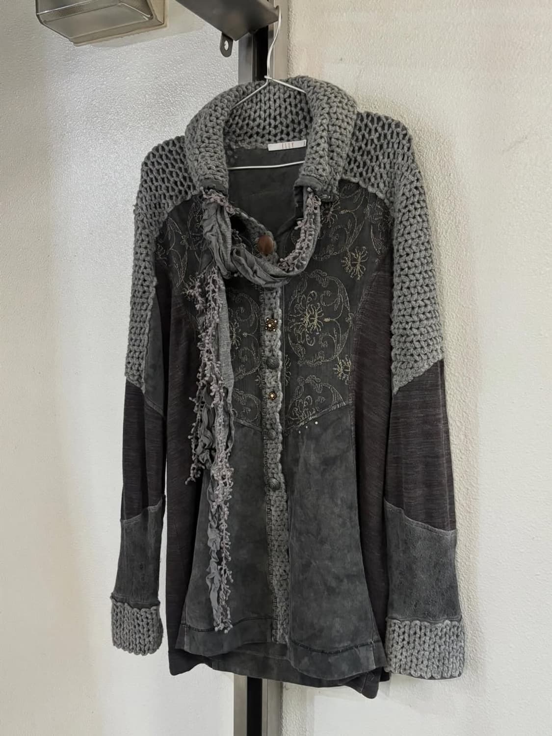 Grey Drop-Neck Mesh Detail Knit Cardigan 상품이미지5
