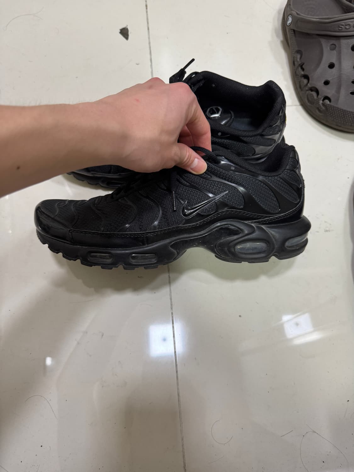 에어맥스 플러스 트리플블랙 상품이미지3