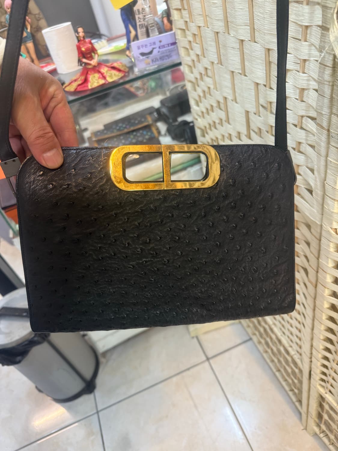 정품 디올 타조레더 빈티지 크로스백 팝니다 상품이미지4