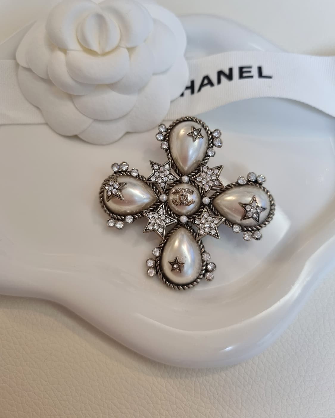 샤넬 엔틱진주&별 꼬임 CC 브로치 업사이클링 상품이미지1