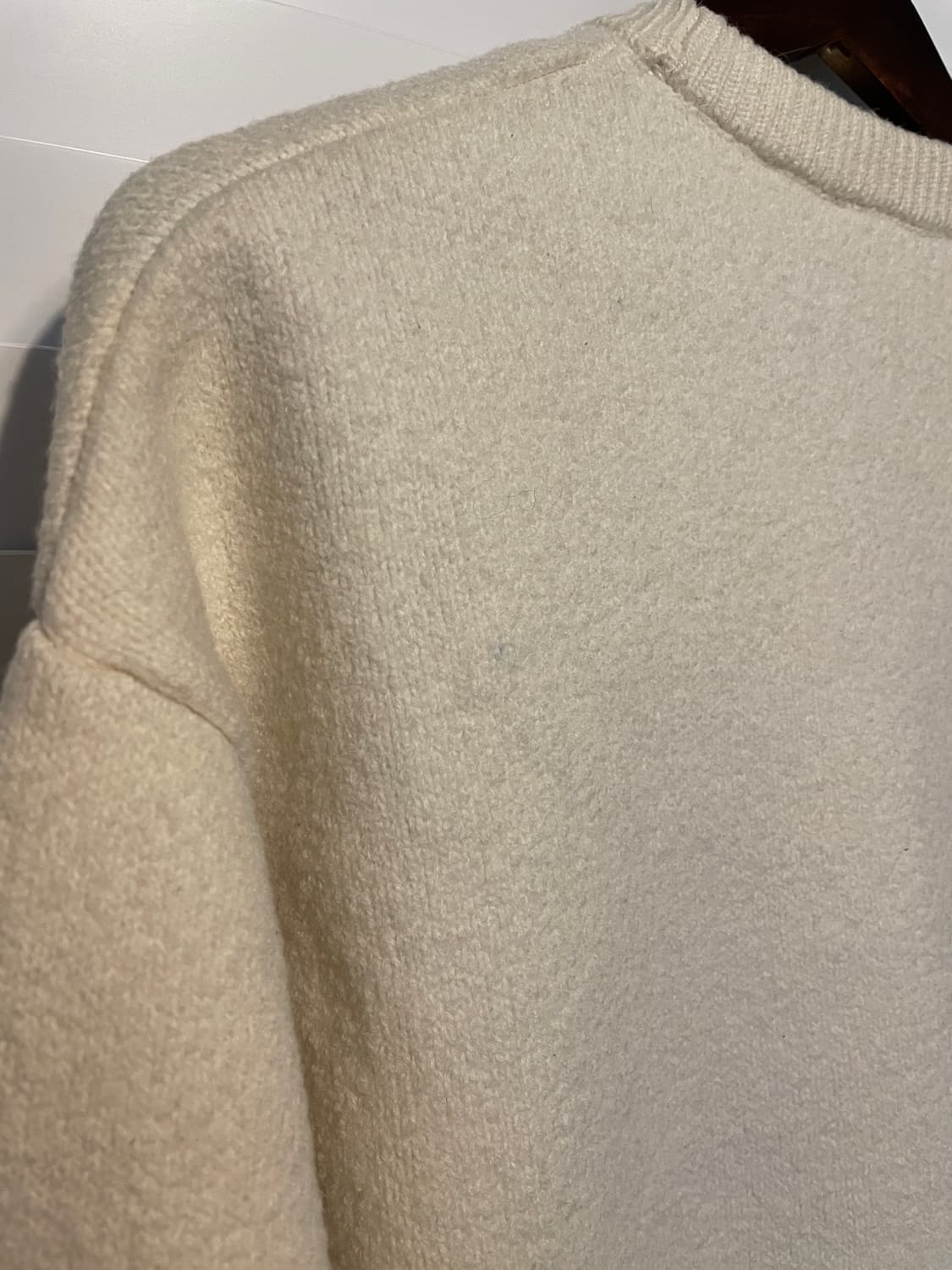 아미 버진울 빅하트 니트 상품이미지8