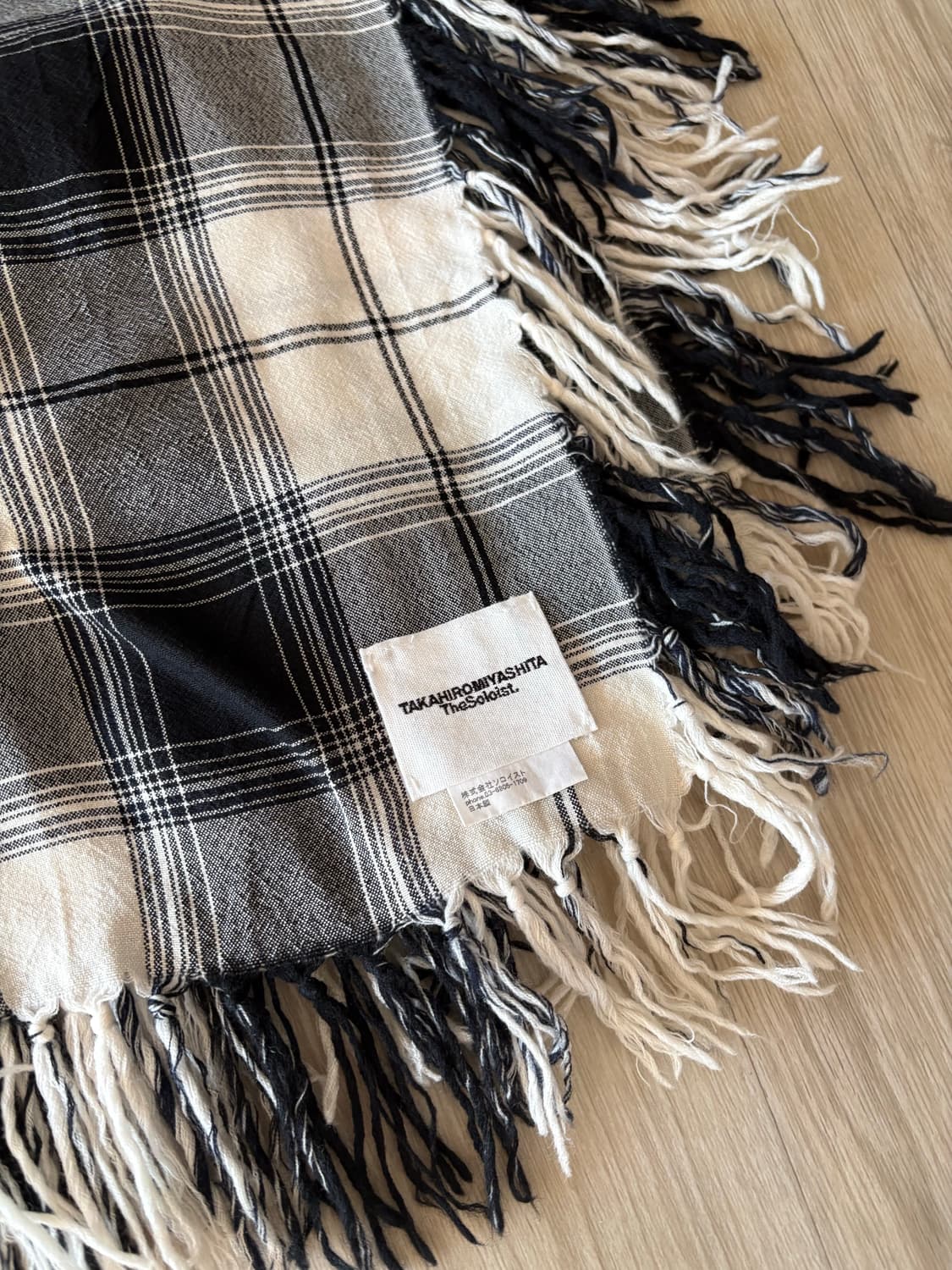 솔로이스트 17aw 캐시미어 프린지 머플러  상품이미지2