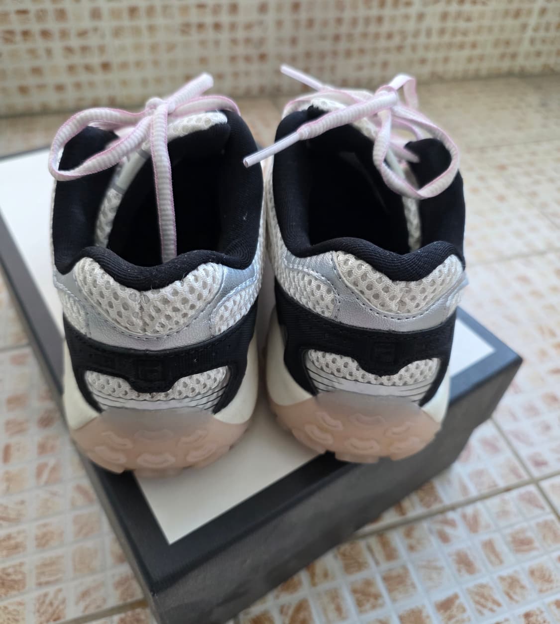 필라 운동화 상품이미지4