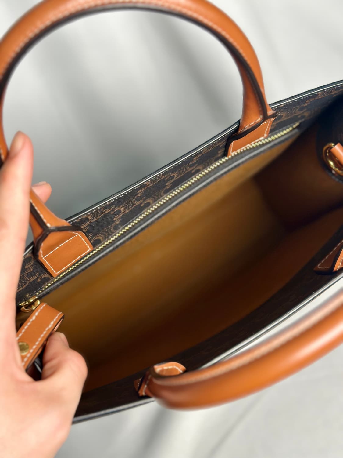 셀린느 트리옹프 카바스백 스몰 상품이미지9