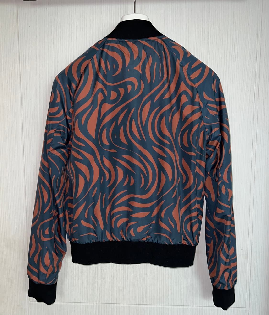 우영미 리버시블 봄버 상품이미지4