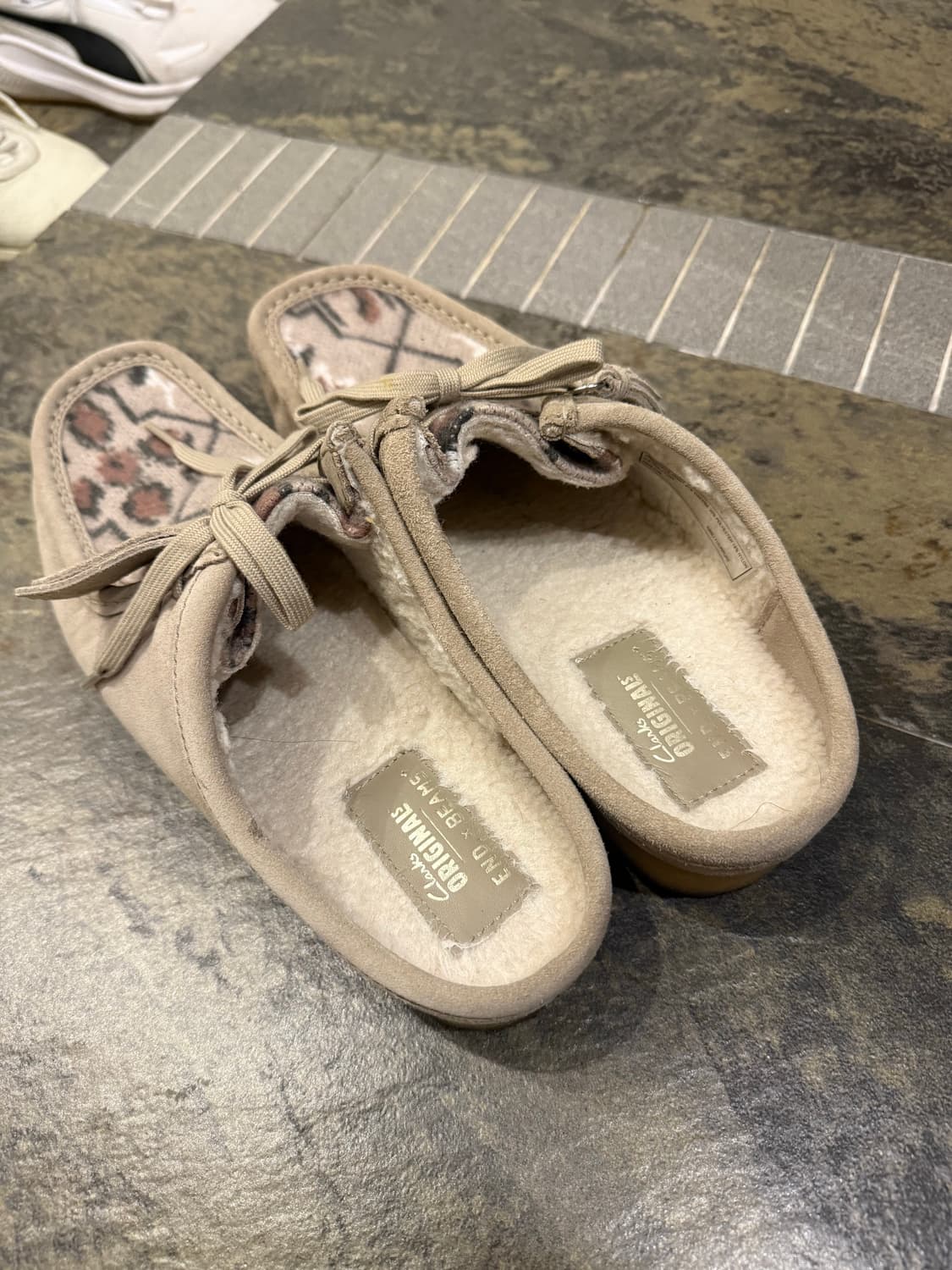 클락스X엔드X빔즈 플러스 왈라비 뮬 메이플 상품이미지5