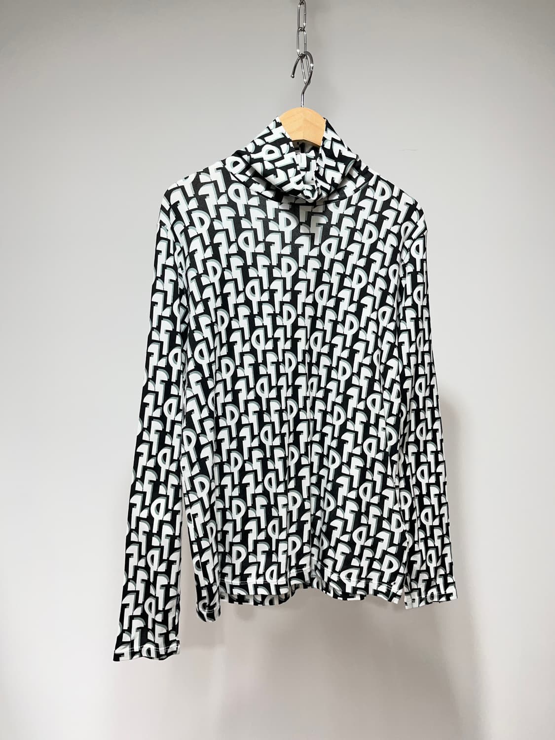 DoCLASSE turtleneck top 상품이미지1