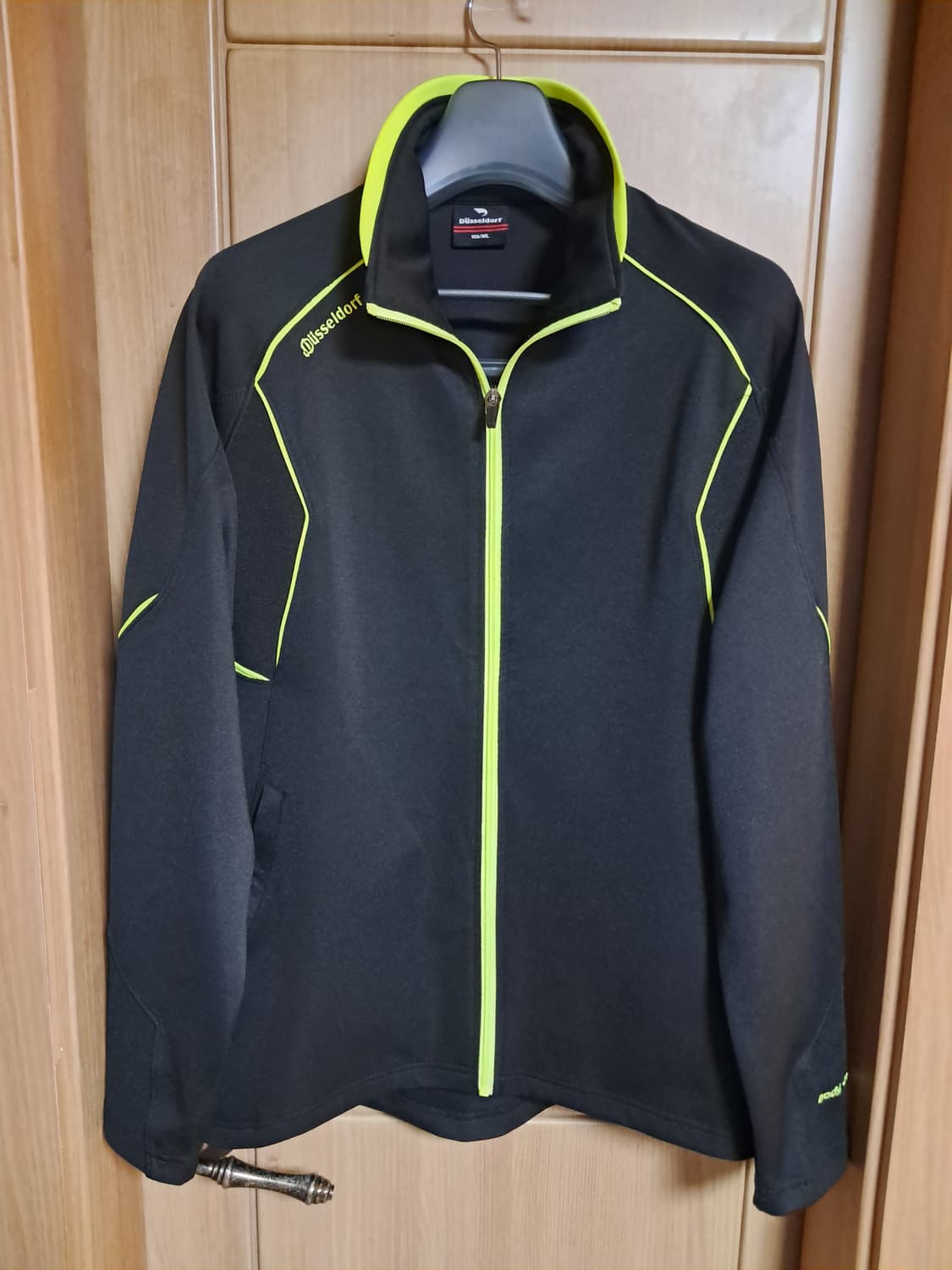 뒤셀도르프 여성 트랙탑 100 상품이미지1