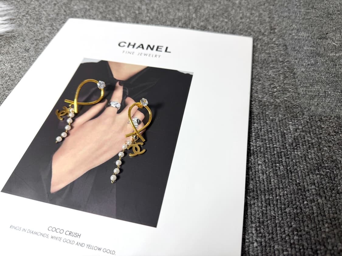 샤넬 트위드 포인트 진주 드롭 이어링 상품이미지3