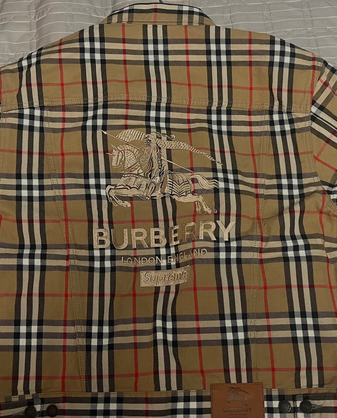 버버리 X 슈프림 데님 트러커 자켓 베이지 L 사이즈 상품이미지1
