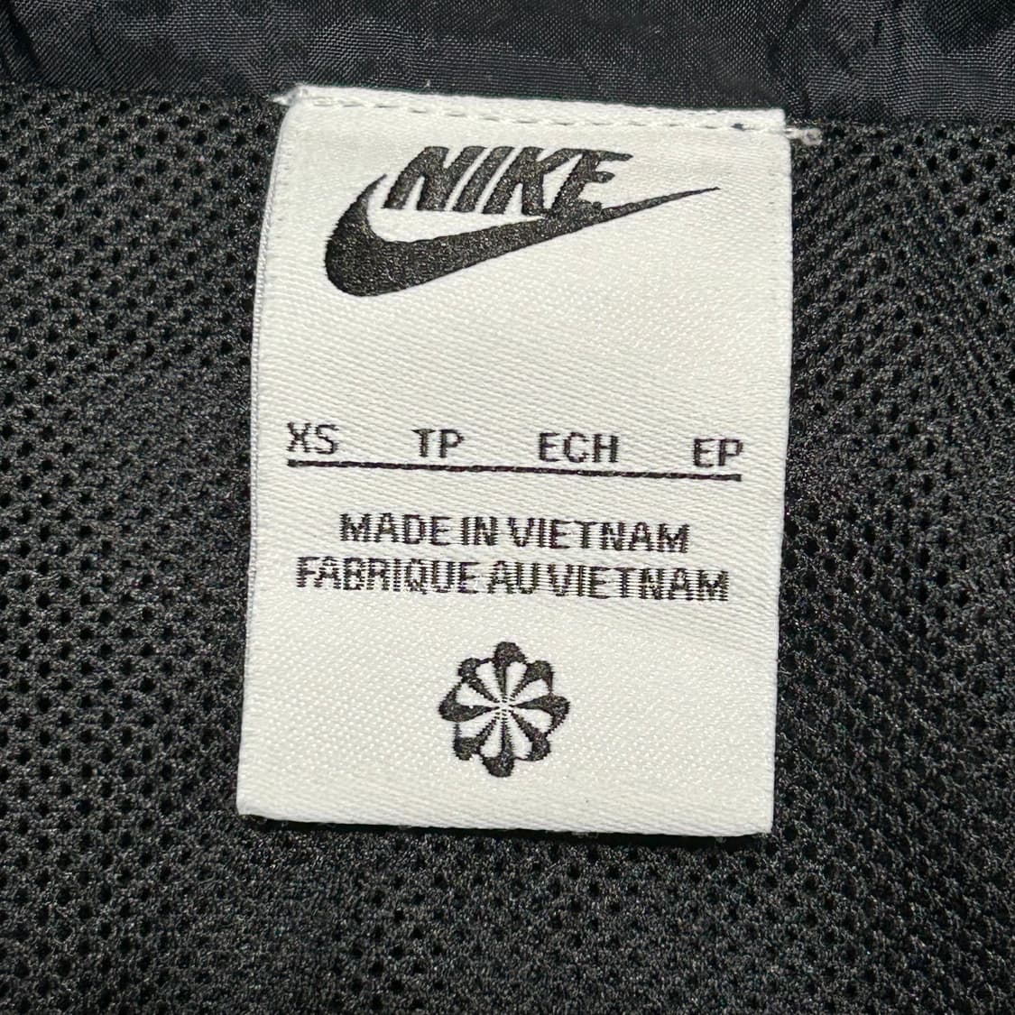 Nike 블랙 우븐 바람막이 상품이미지2