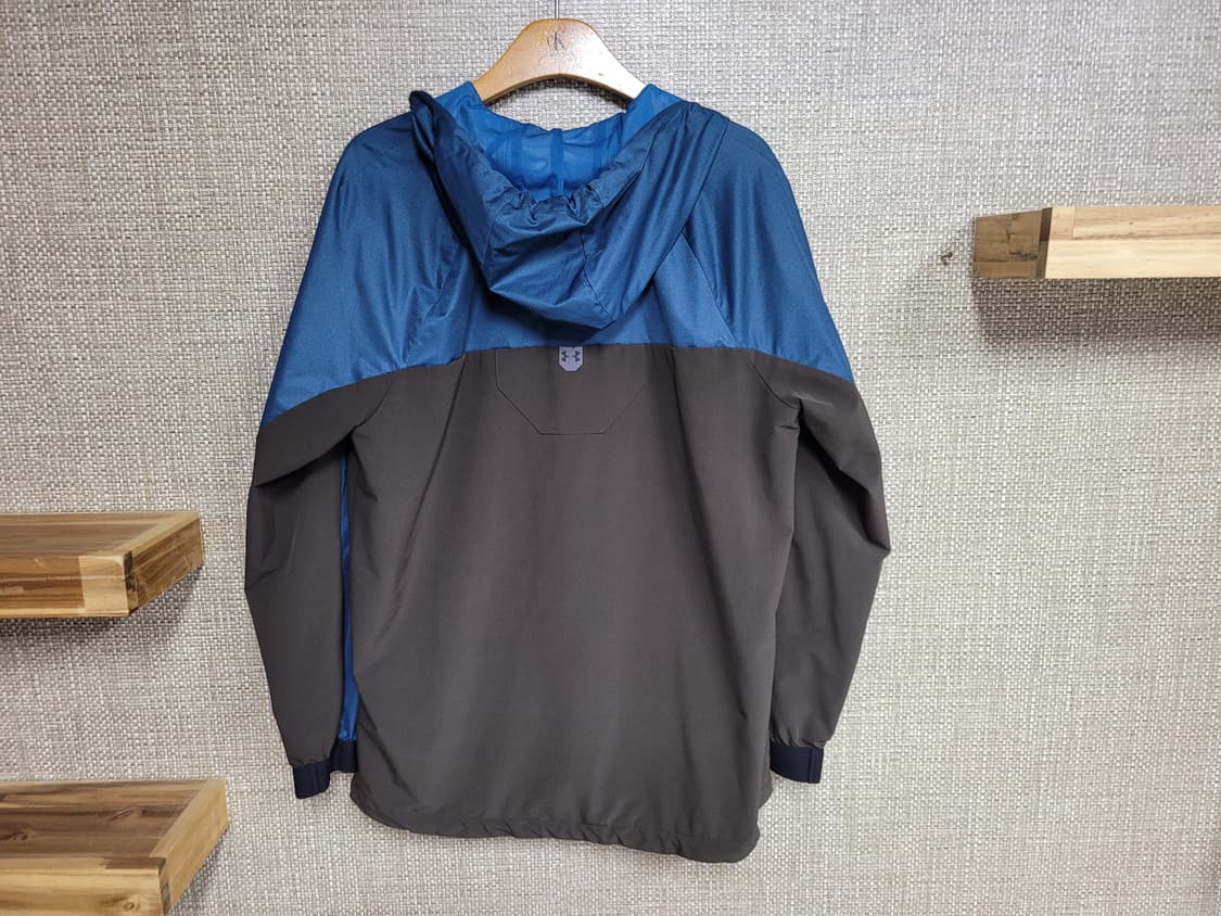 105사이즈 언더아머 바람막이 아노락 자켓 상품이미지5