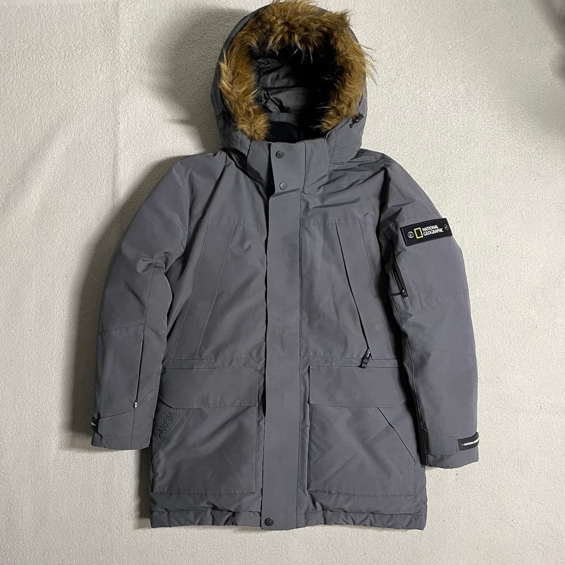 내셔널지오그래픽 벨루가 헤비다운 덕다운 패딩 상품이미지1