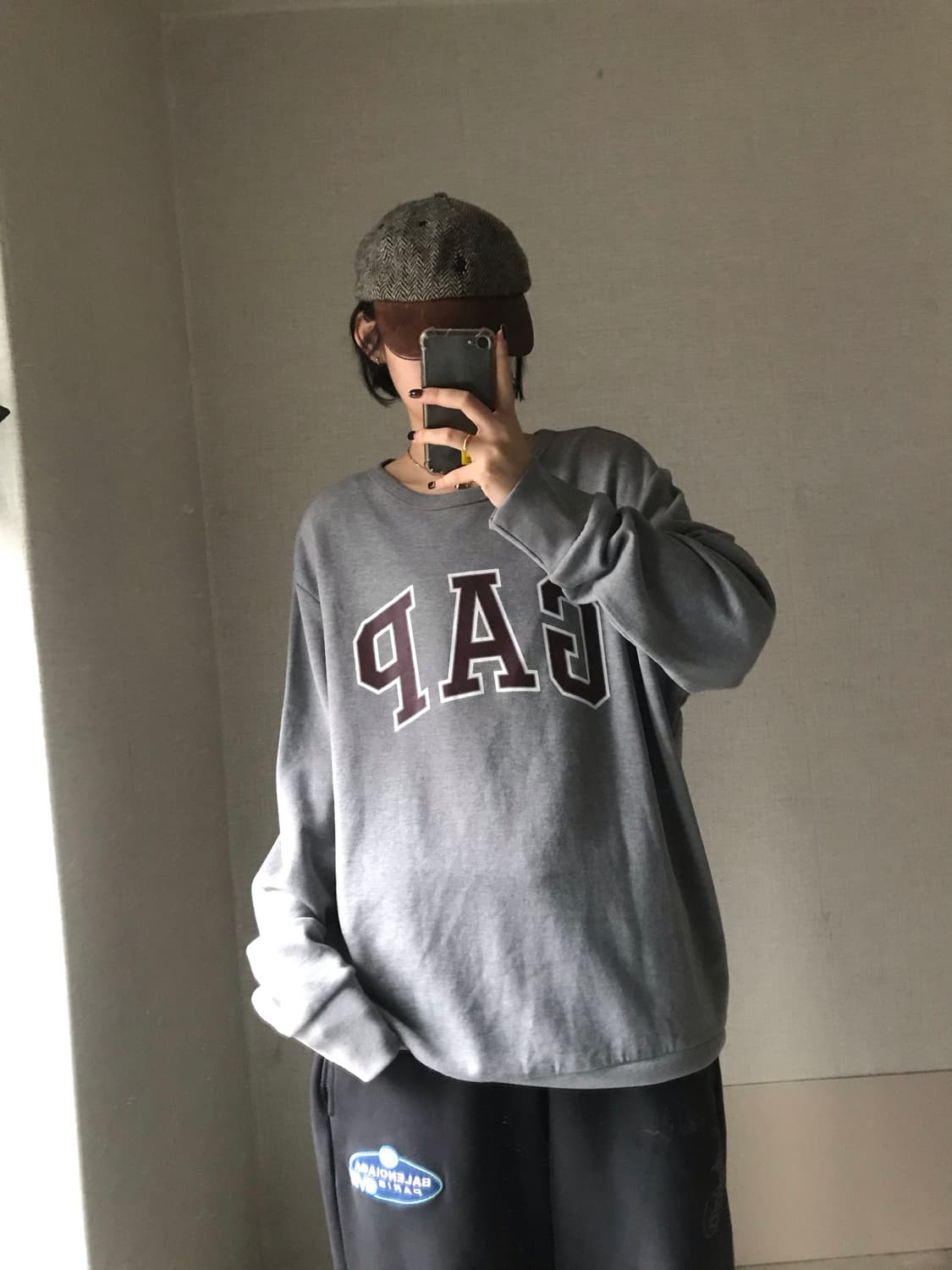 갭 그레이 버건디 오버핏 맨투맨 상품이미지4