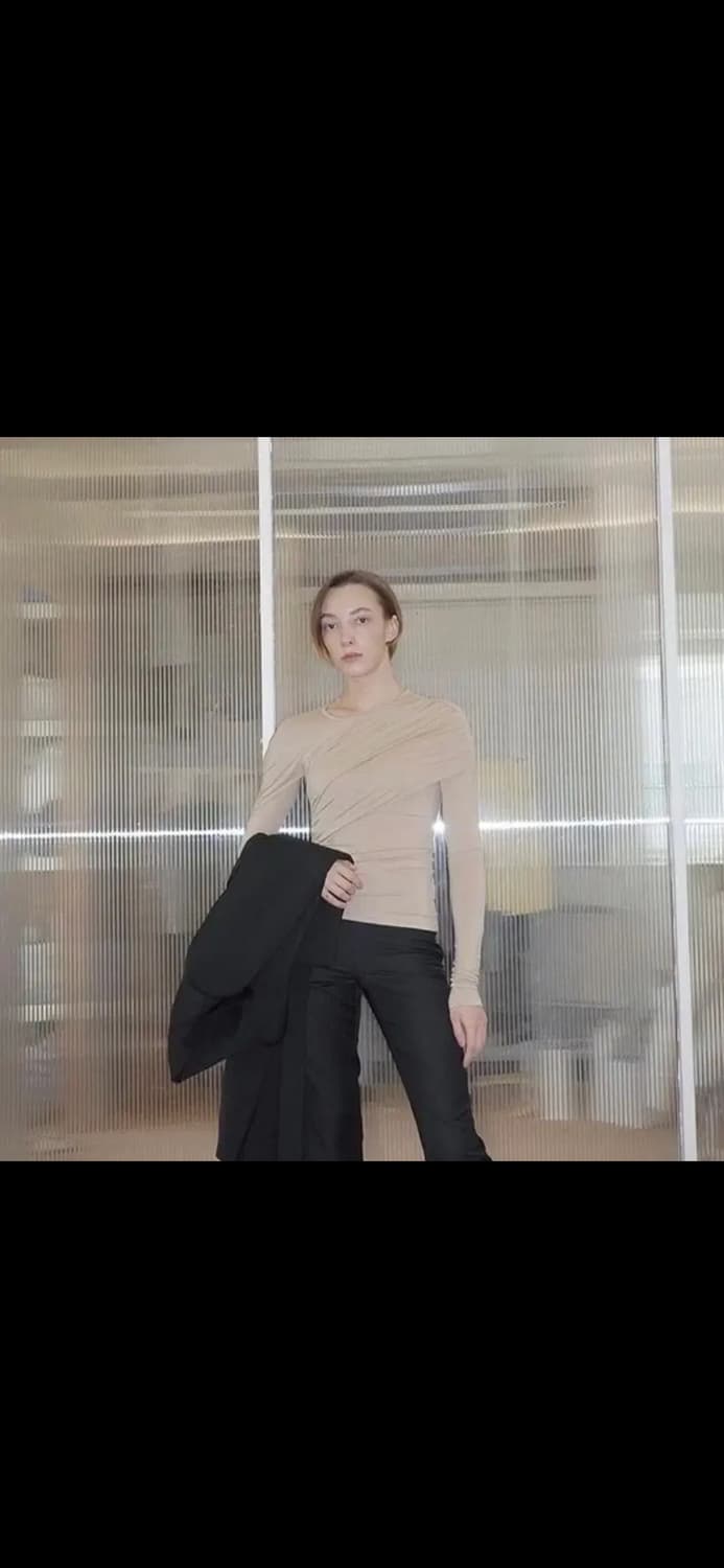 *해외출국으로 판매중단예정*디자이너브랜드 동령 셔링드레이프 티셔츠 베이지 상품이미지2