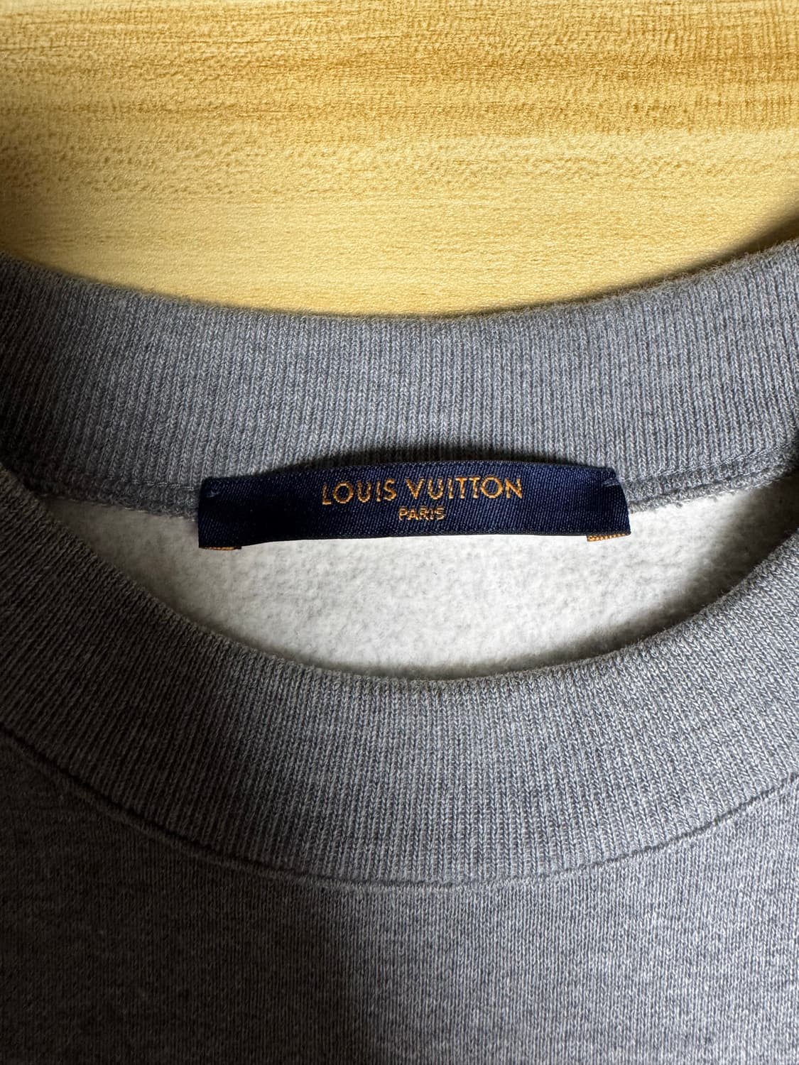 루이비통 x 니고 하트 크루넥 맨투맨 L 상품이미지3