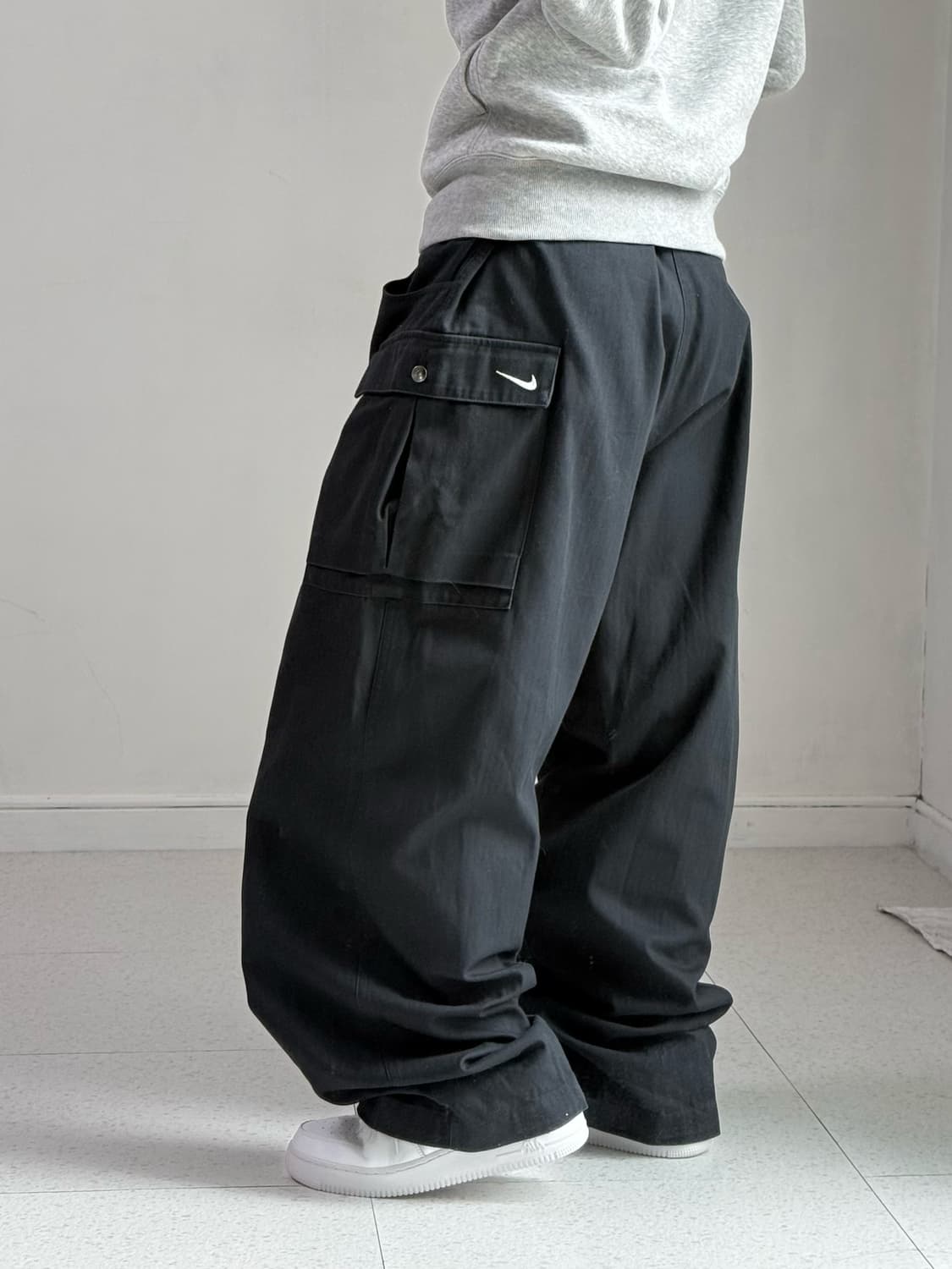 나이키 블랙 카고팬츠 상품이미지2